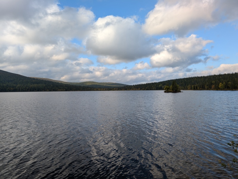 Pallas-Yllästunturin kansallispuisto day 6 · Pallas-Yllästunturin kansallispuisto – fotka 4